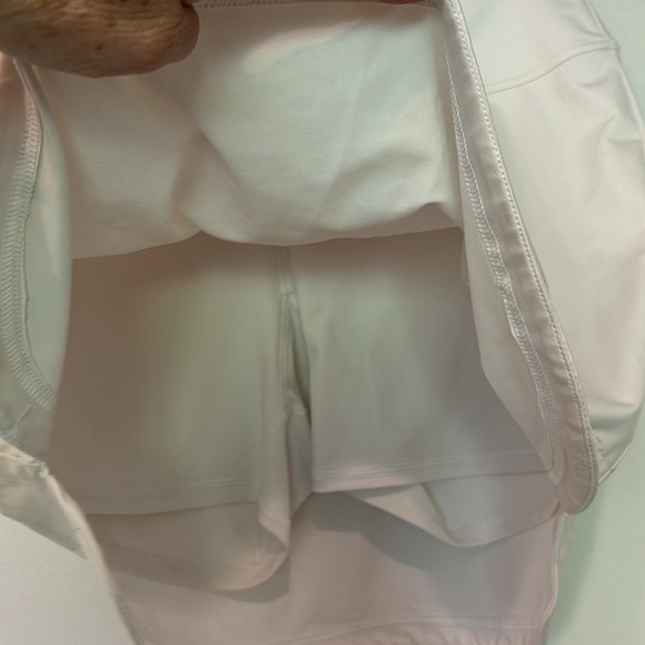 Under Armour skort with pocket - Picture 2 of 4